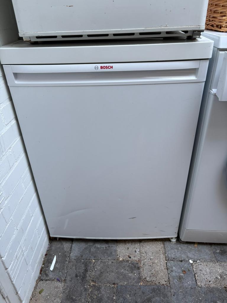 Bosch koelkast met vriesvak, Ophalen, Met vriesvak, Minder dan 85 cm