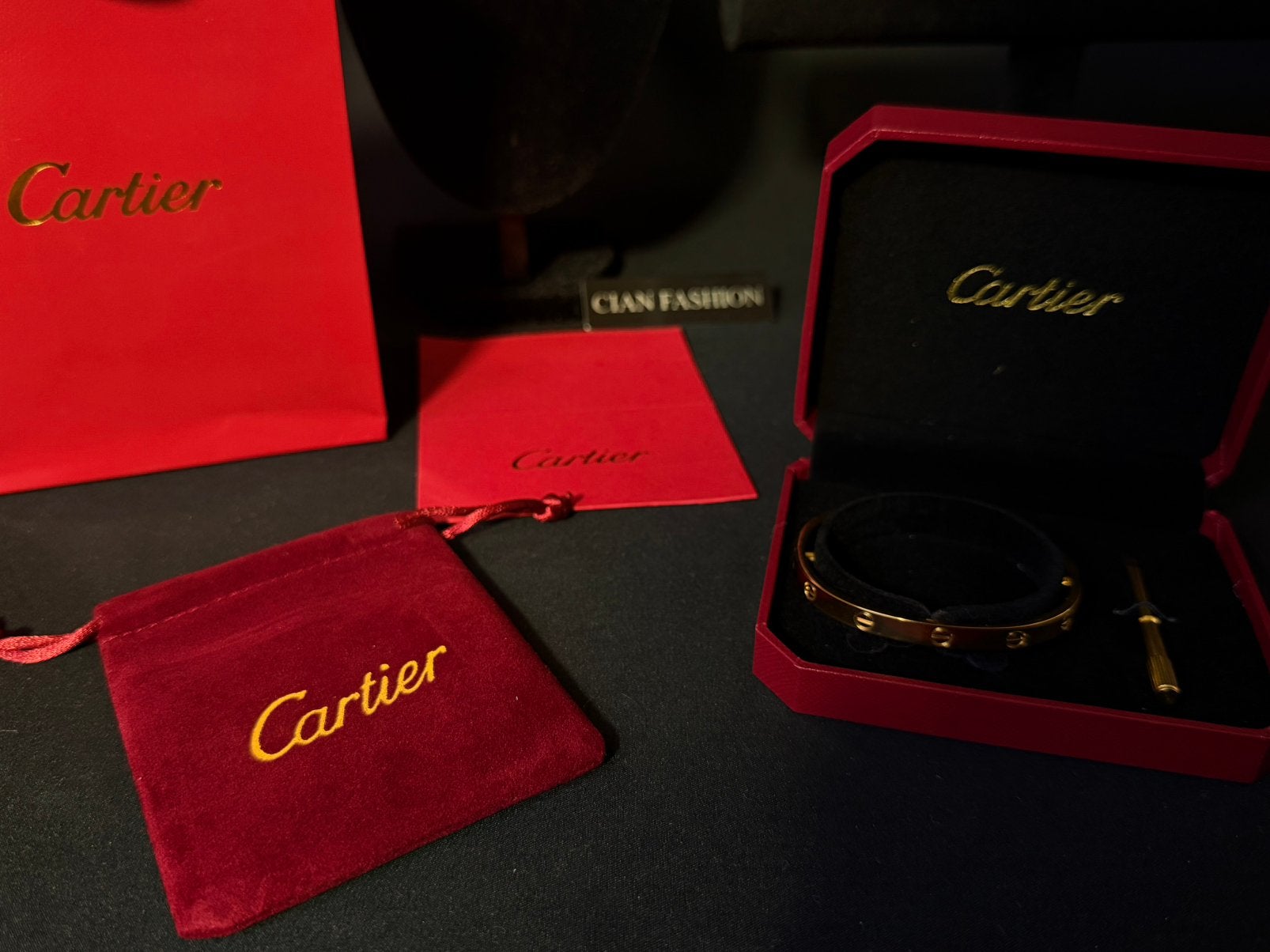 Cartier Love bracelet maat 17, Ophalen of Verzenden, Zo goed als nieuw, Goud