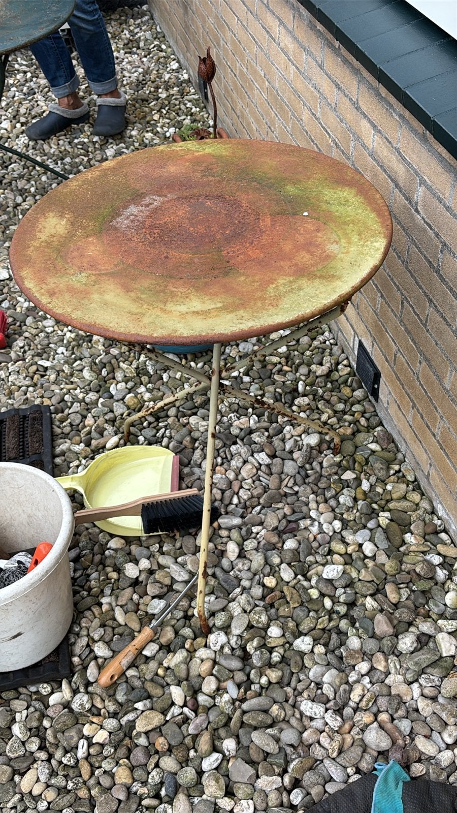 Vintage metal tuintafel - opknapper Frans bistro, Tuin en Terras, Ophalen of Verzenden, Gebruikt, Rond, Metaal