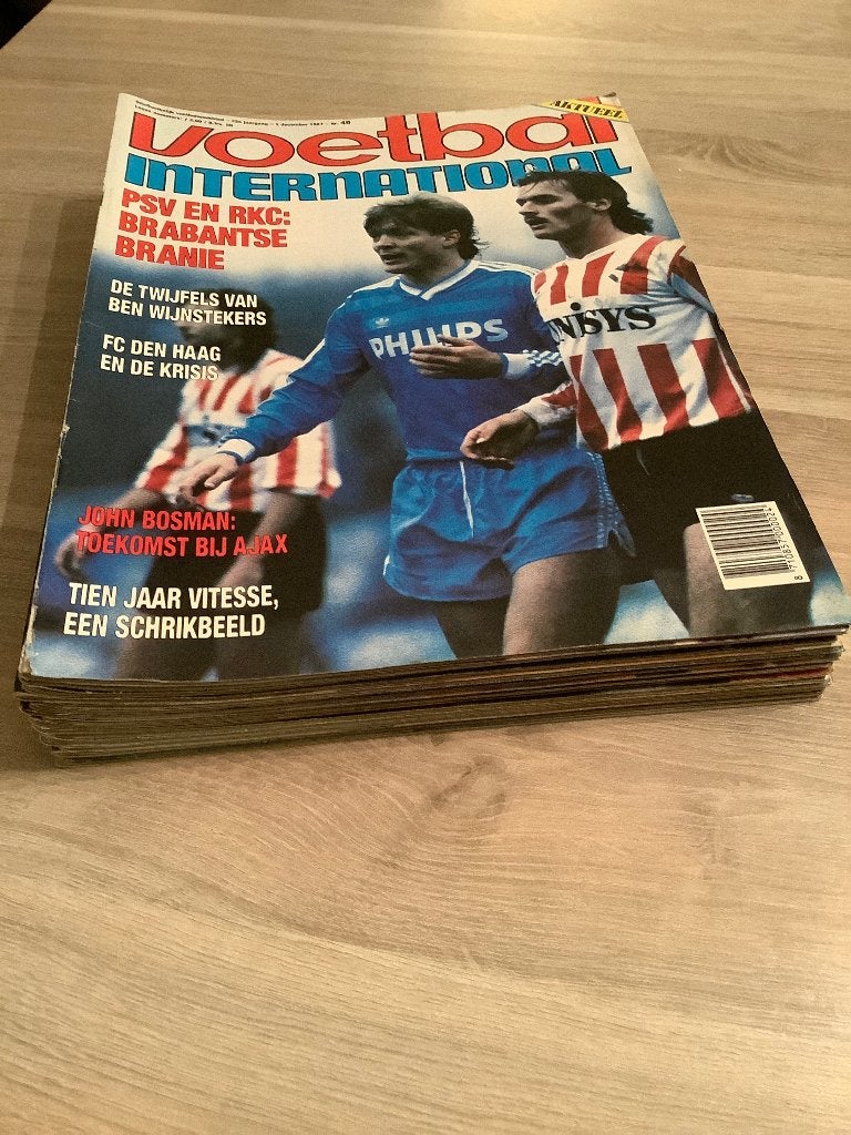 Voetbal International 1987, Ophalen of Verzenden, Zo goed als nieuw, Balsport, Voetbal International