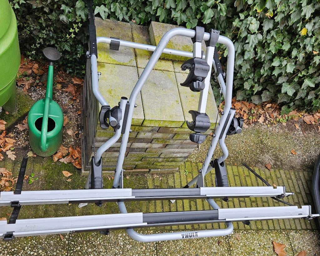 Te koop: Thule fietsendrager hangend (type 9106), Auto diversen, Fietsendragers, Ophalen, 2 fietsen, Gebruikt, Achterklepdrager