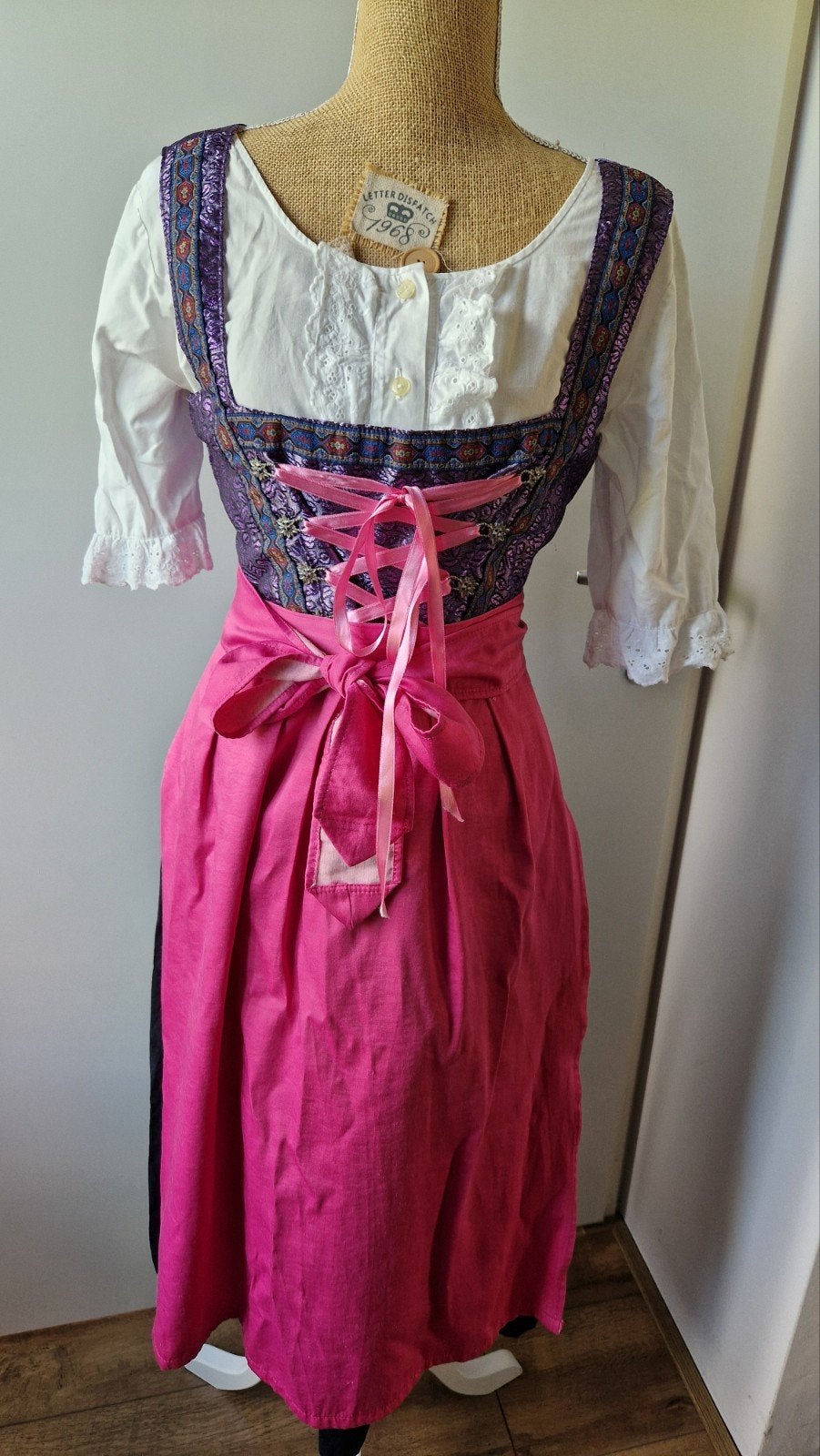 Originele Beierse Dirndl/Oktoberfest jurk en blouse,  mt 40, Kleding | Dames, Carnaval, Ophalen of Verzenden, Kleding, Gedragen