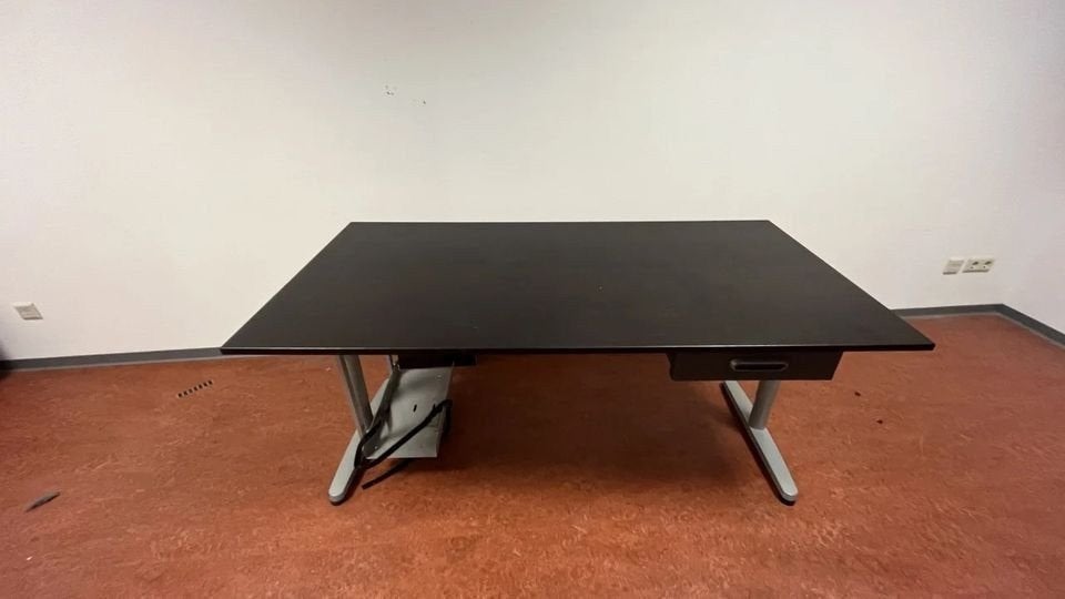 bureau, Huis en Inrichting, Bureaus, Ophalen, Zwart, Gebruikt, Hout