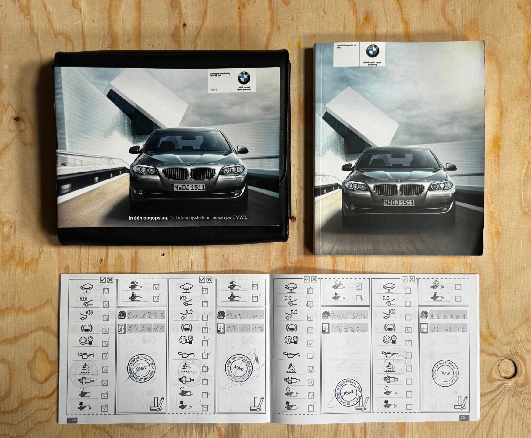 BMW 5-serie 535d High EXECUTIEVE|DEALER ONDERHOUD|NETTE AUTO, Auto's, Automaat, Euro 5, Achterwielaandrijving, Gebruikt