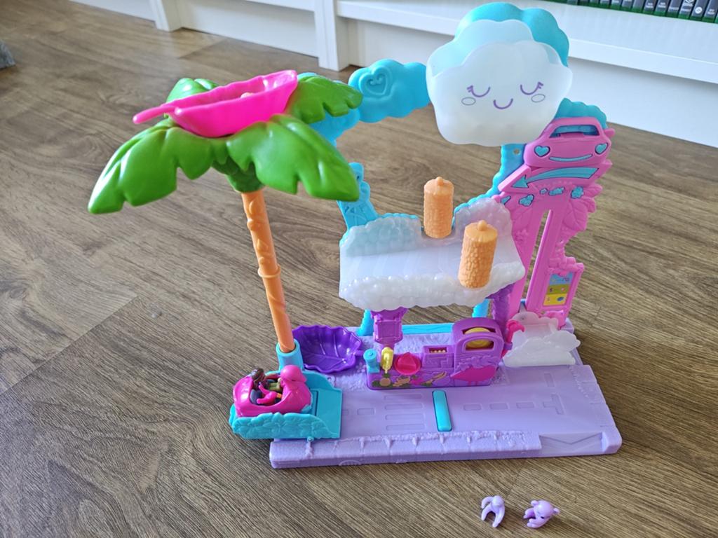 Polly Pocket Pollyville Flamingo Fun Car Wash + Kangoeroe, Kinderen en Baby's, Speelgoed | Overig, Ophalen, Zo goed als nieuw