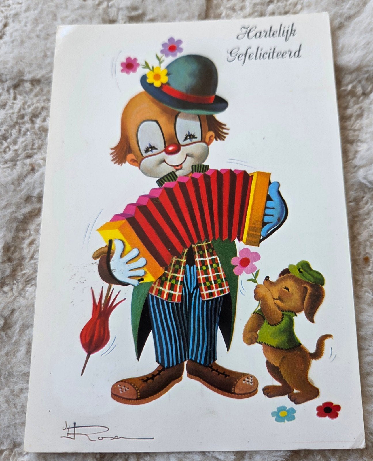 Vintage Verjaardagskaart Clown met Accordeon en Hond, Verzamelen, Verzenden, 1980 tot heden, Gelopen, Kinderen
