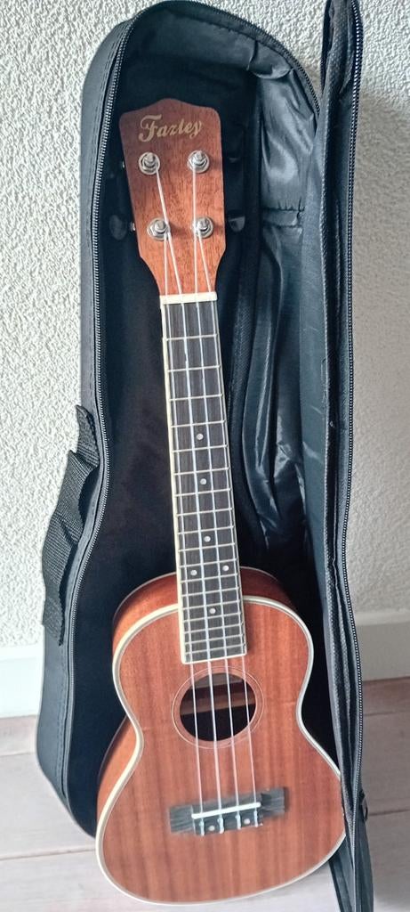 Ukelele,  merk Fazley, Ophalen, Zo goed als nieuw, Overige typen