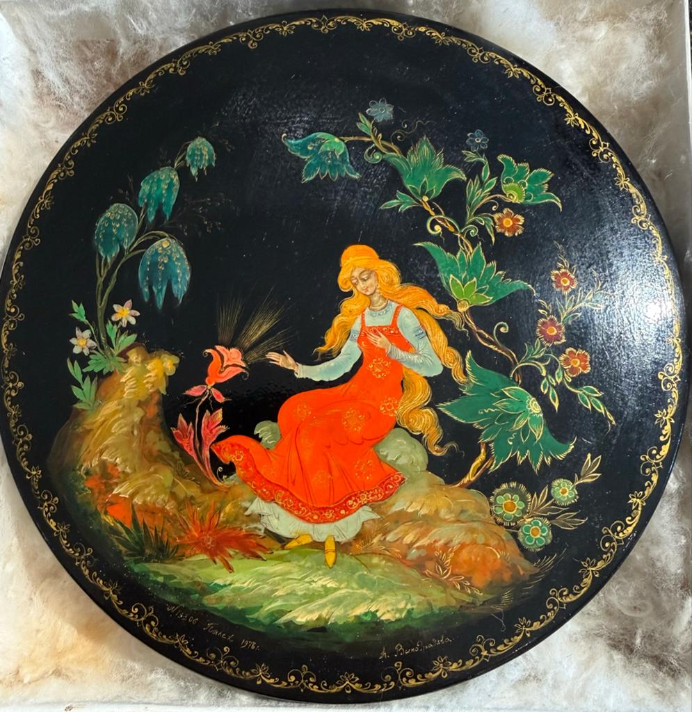 Unieke Russische lakdoos - Palekh - Aljenjiki Tsjevetok, Ophalen of Verzenden