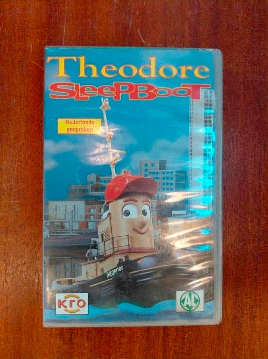 Theodore sleepboot videoband. KRO., Cd's en Dvd's, VHS | Kinderen en Jeugd, Gebruikt, Alle leeftijden, Ophalen of Verzenden, Poppen of Stop-motion
