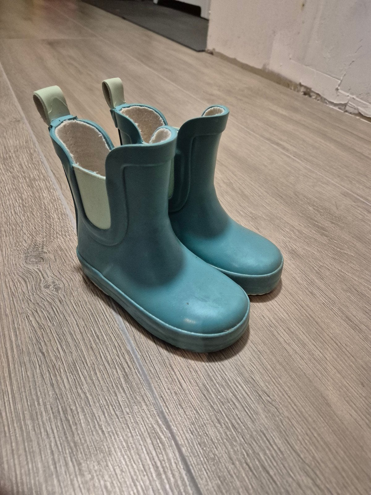 Leuke regenlaarzen maat 22, Ophalen, Gebruikt, Jongen of Meisje, Laarzen