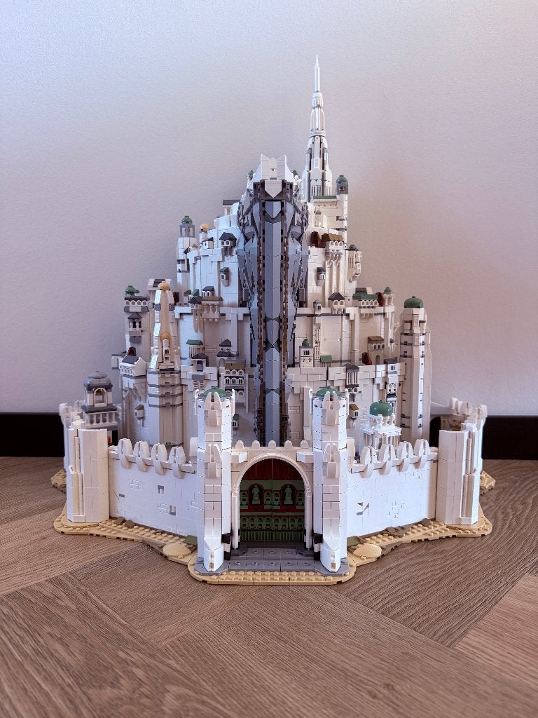 LEGO Minas Tirith (11377) + GWP Grond SEALED (40893), Overige thema's, Lego, Ophalen of Verzenden, Zo goed als nieuw