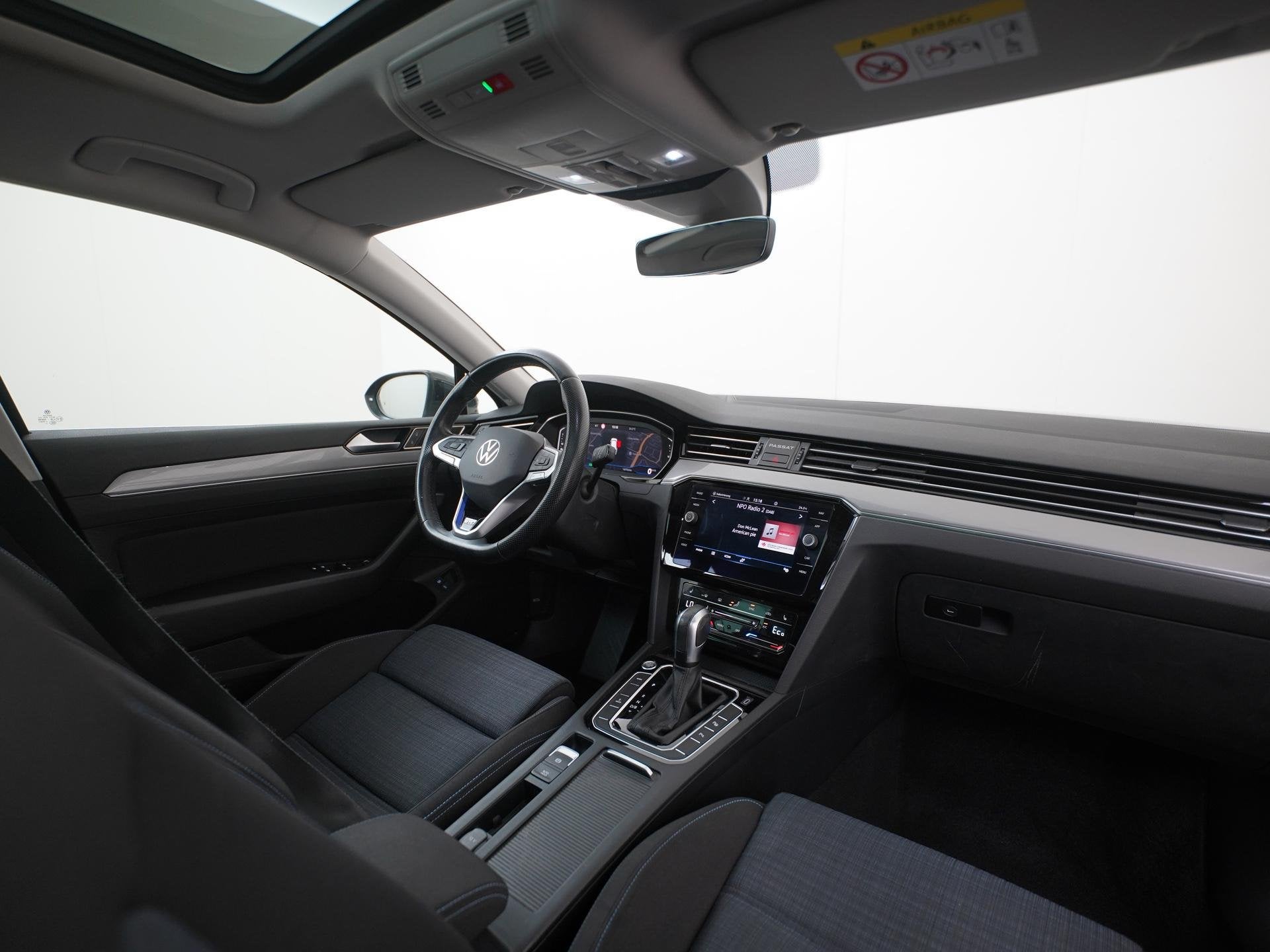 Volkswagen Passat Variant 1.4 TSI PHEV GTE | Digital Cockpit, Auto's, Stof, Gebruikt, Zwart, 4 cilinders
