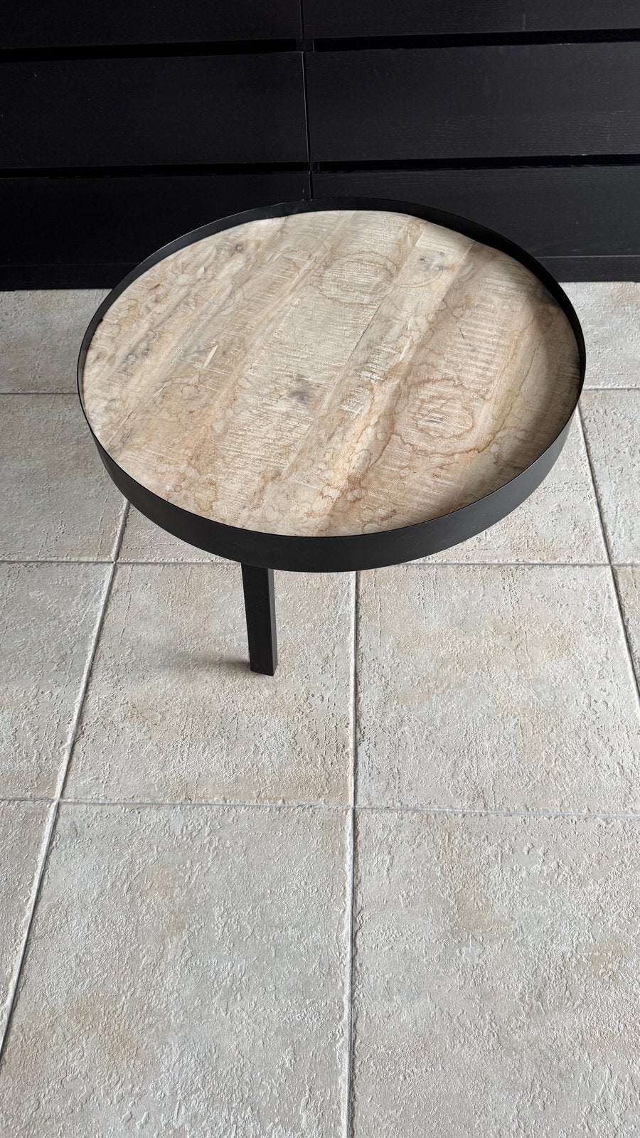 Ladenkast   1 bijzettafeltje., Gebruikt, Metaal of Aluminium, Rond, 75 cm of meer