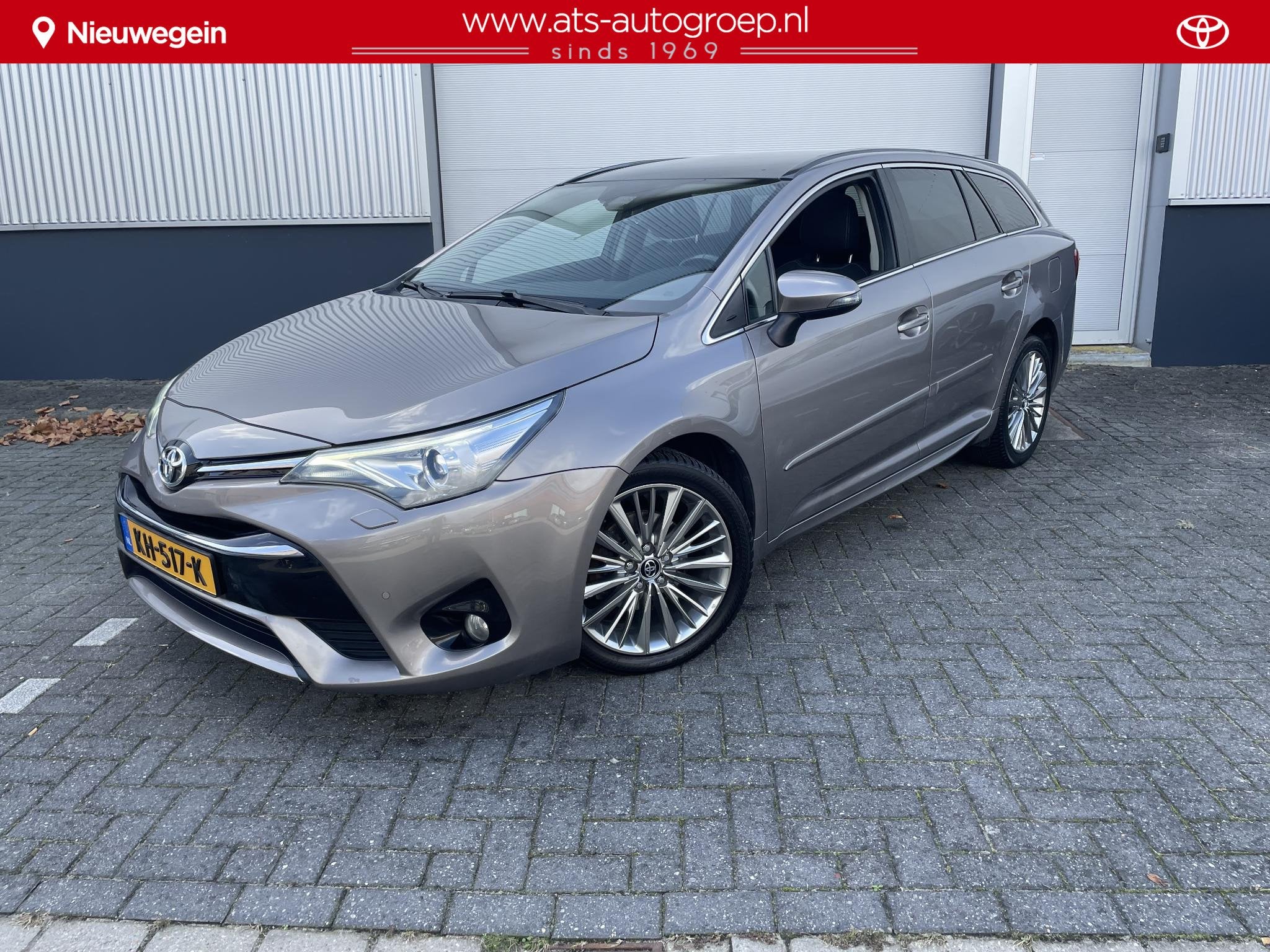 Toyota Avensis Touring Sports 1.8 VVT-i Lease Pro, Auto's, Voorwielaandrijving, Dealer onderhouden, 4 cilinders, Bruin