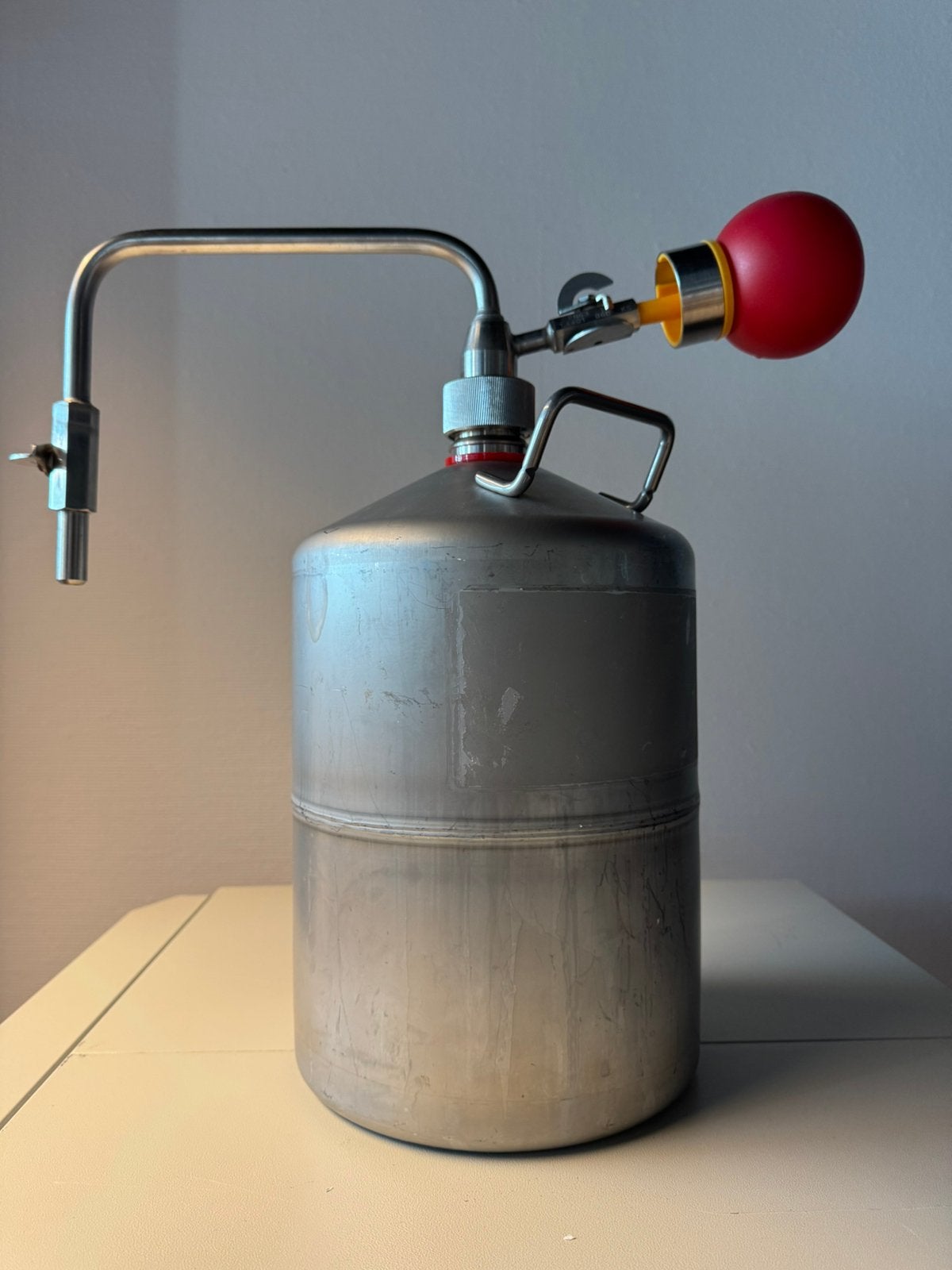 RVS vat 10L met hevel, Ophalen of Verzenden, Zo goed als nieuw