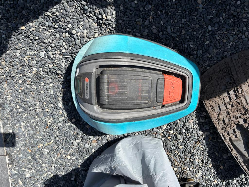 Robotmaaier moet weg, Ophalen, Minder dan 20 cm