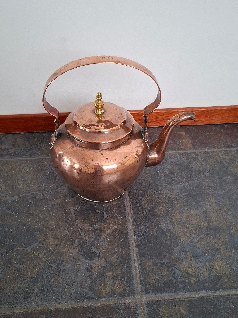 Antieke koperen waterketel, Ophalen, Koper