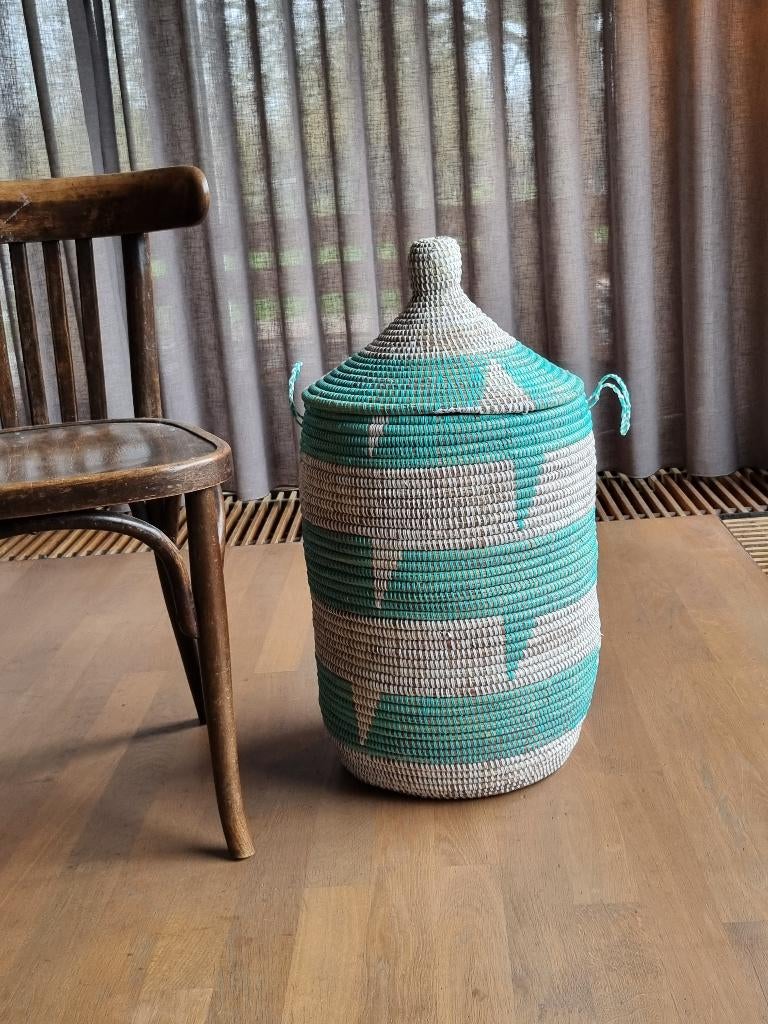 Afrikaanse opbergmand turquoise wit uit Senegal, Mand, Rond, Nieuw, Ophalen of Verzenden
