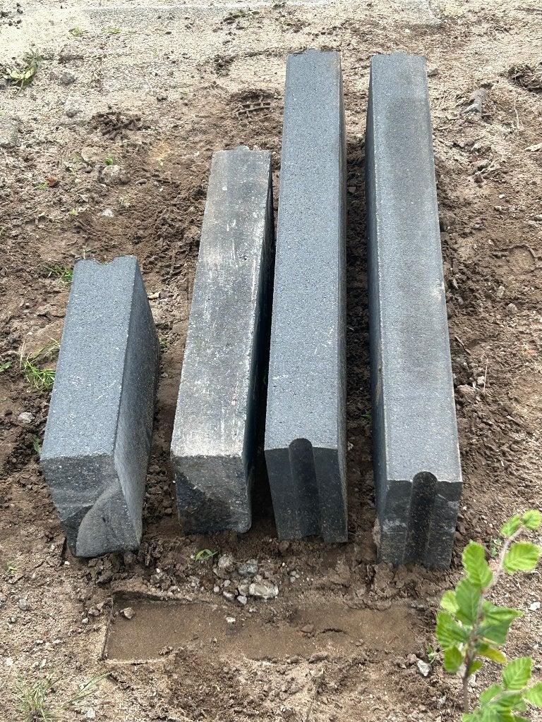 Gratis opsluitbanden kleur antraciet 2sts 10x20x100, Ophalen, Overige typen, Zo goed als nieuw, Minder dan 5 m²