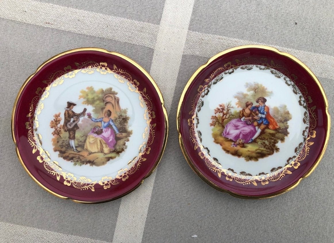 Set van 2 Limoges porseleinen decoratieve schoteltjes, Antiek en Kunst, Ophalen