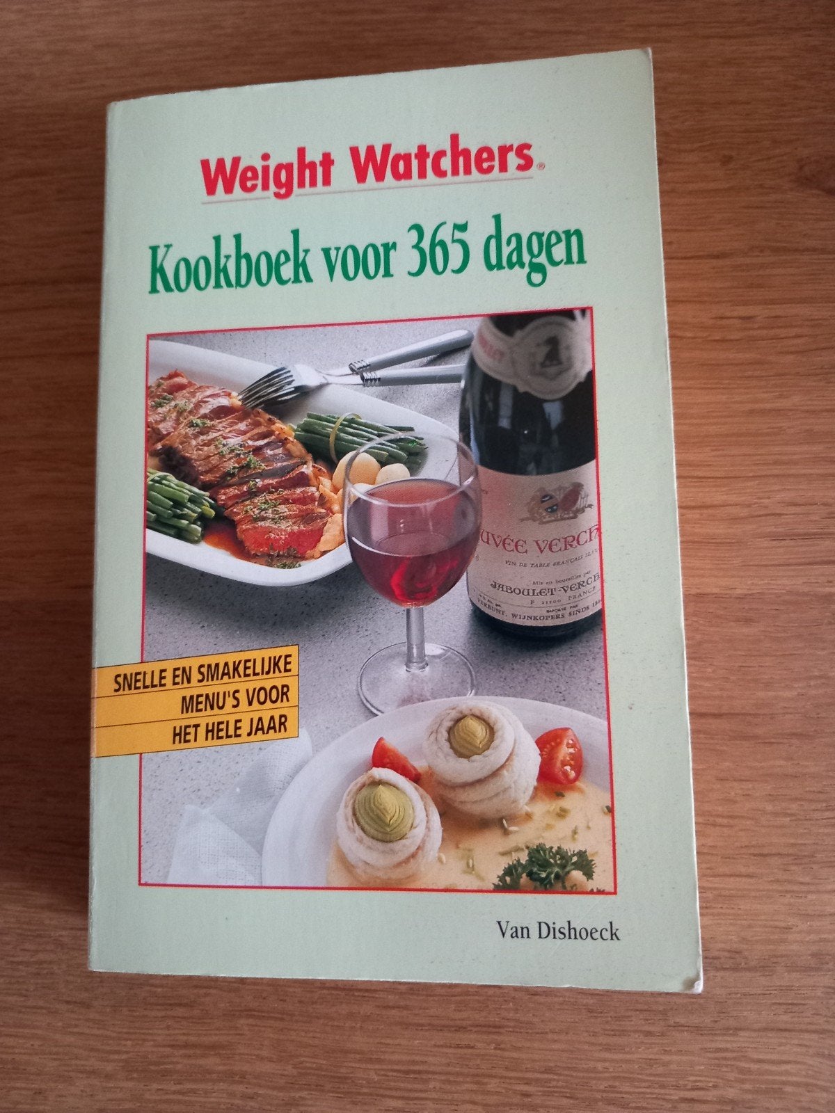 Weight Watchers kookboek., Ophalen of Verzenden, Gelezen