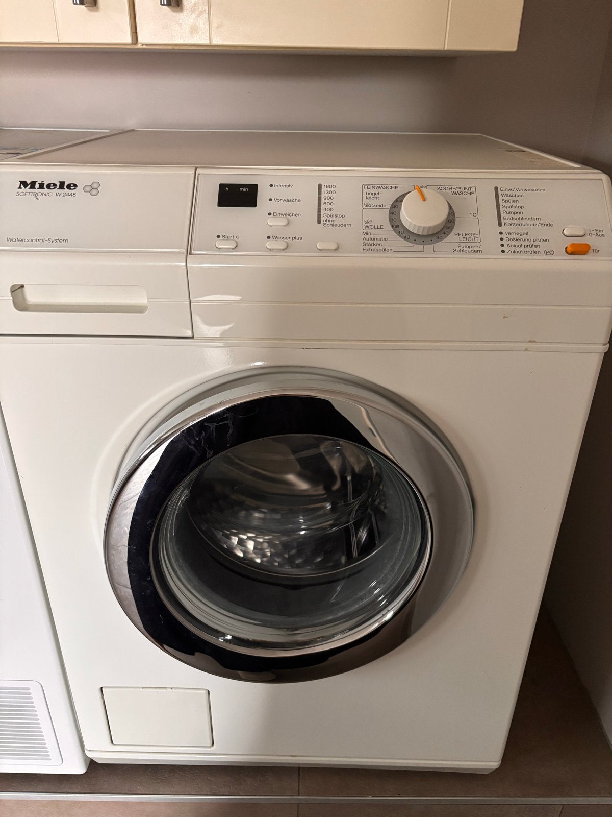 Miele Softronic W 2844 Wasmachine - Energieklasse A, Witgoed en Apparatuur, Ophalen, 6 tot 8 kg, Gebruikt, 1600 toeren of meer