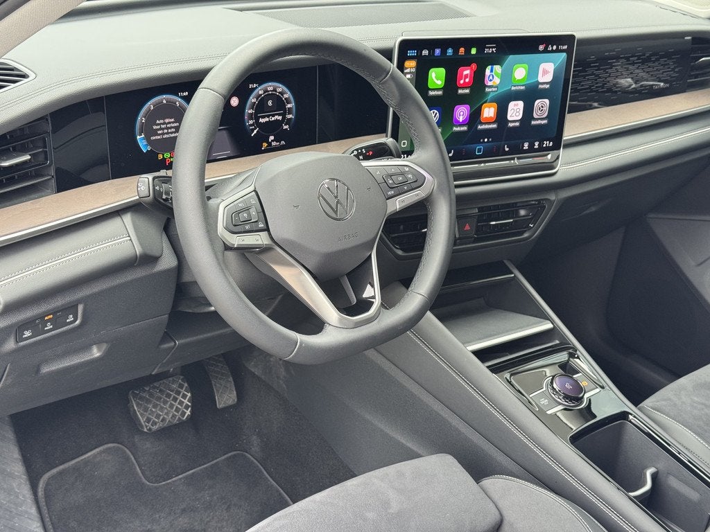 Volkswagen Tayron 1.5 eTSI Elegance 7p. | Trekhaak | 360 c, 4 cilinders, 150 pk, Wit, Bedrijf
