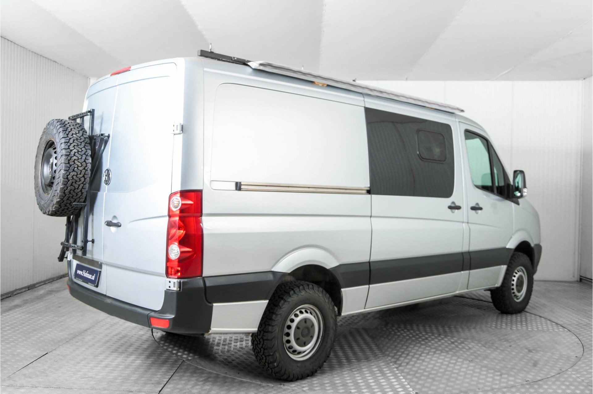 Volkswagen Crafter 30 2.5 TDI L2H1 DC Trendline airco, Achterwielaandrijving, Gebruikt, Volkswagen, 7 stoelen