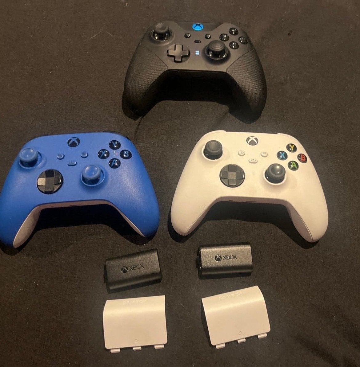 Xbox Series X 1TB met 3 controllers