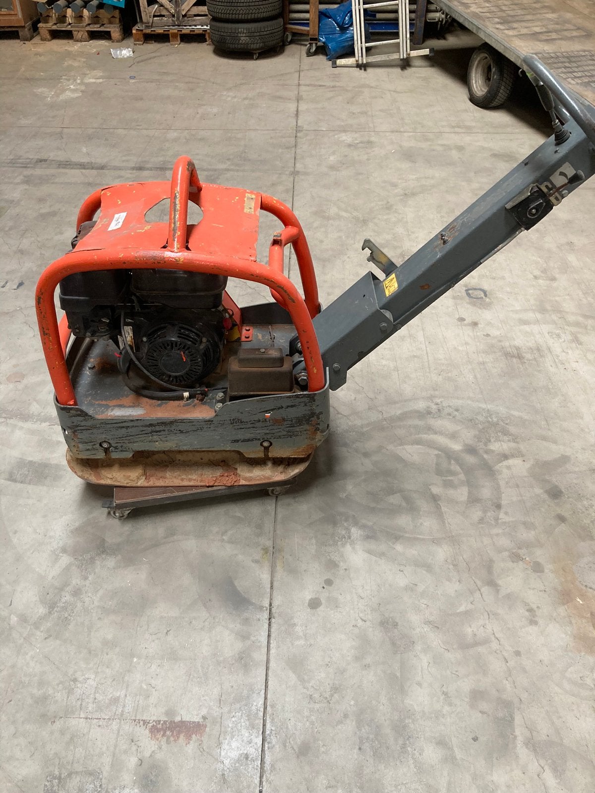 Zware Atlas Copco Trilplaat Bezine 35Kn Lg300, 100 liter of meer, Ophalen of Verzenden, Gebruikt