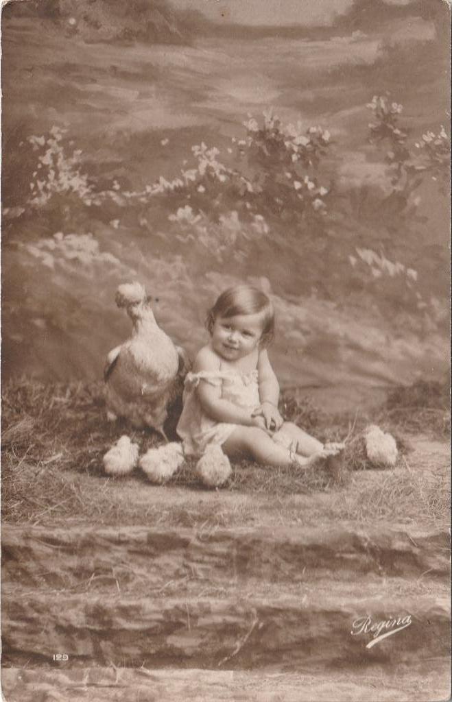 fotokaart  -    paas kaart   met peuter, Verzenden, Voor 1940, Zo goed als nieuw