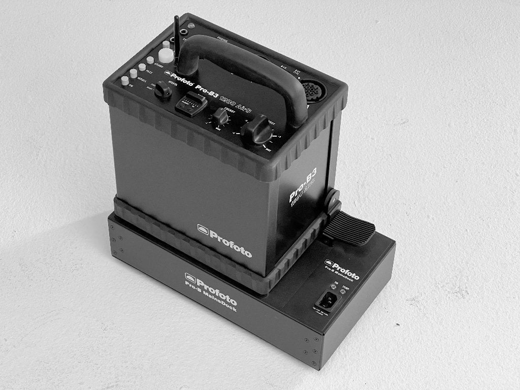 Profoto Pro-B3 1200 AirS incl. Pro-B MainsDock 220V, Audio, Tv en Foto, Fotografie | Fotostudio en Toebehoren, Ophalen, Gebruikt