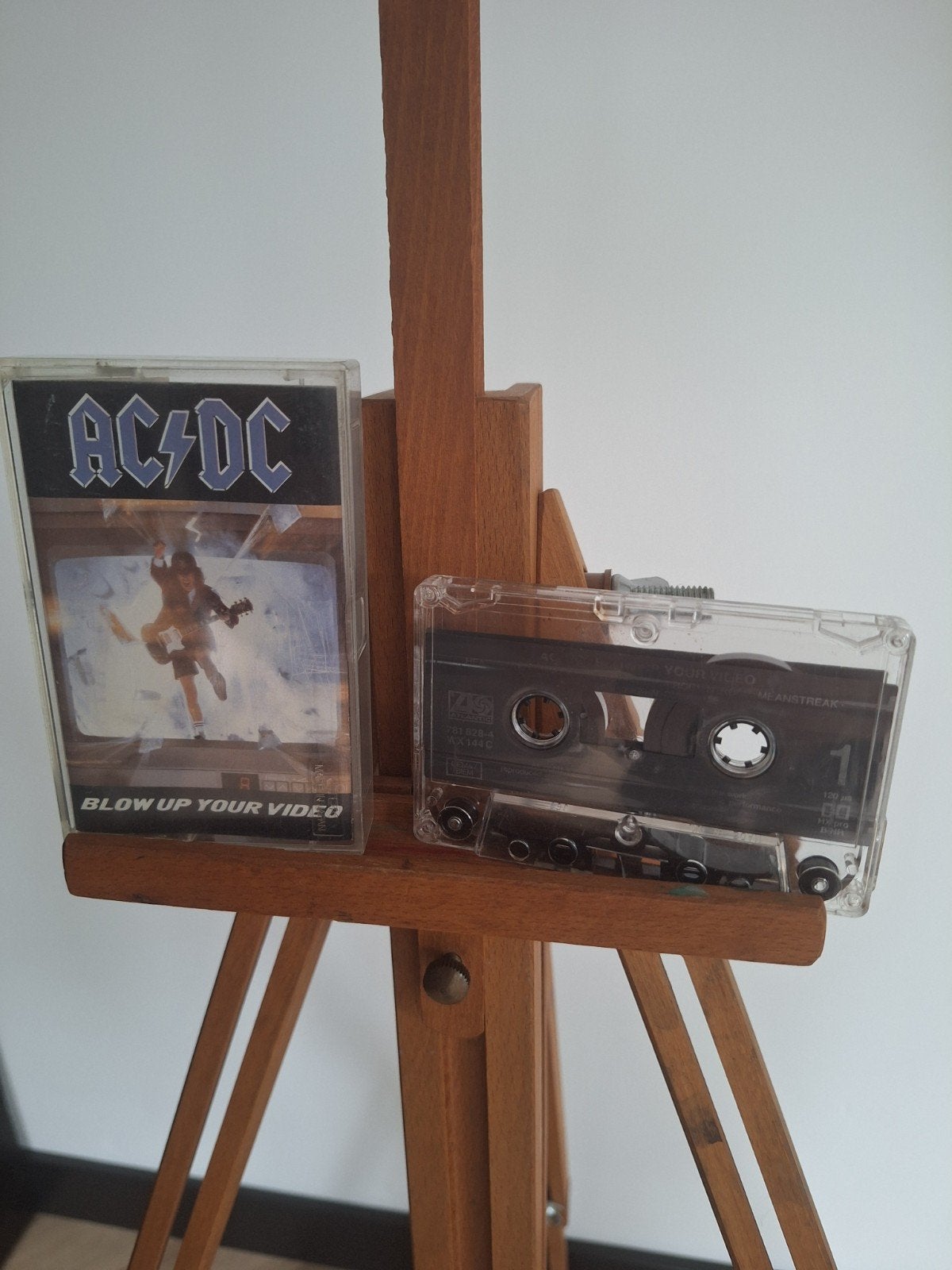 AC/DC - Blow Up Your Video Cassette Tape, Cd's en Dvd's, Gebruikt, 1 bandje, Ophalen of Verzenden, Origineel