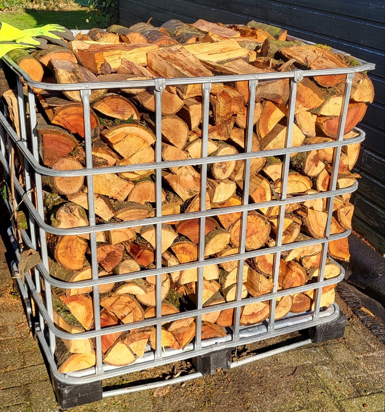 Gekloofd Brandhout Haardhout Prunes/sierkers kersenhout, 3 tot 6 m³, Ophalen of Verzenden, Eikenhout, Blokken