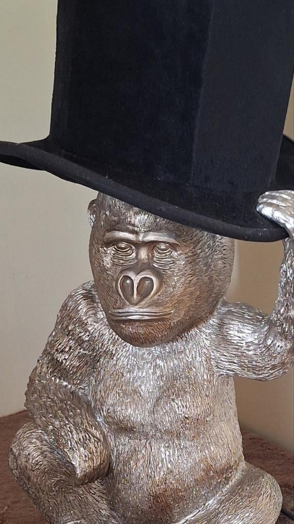 Gorillalamp met Fluweelachtige Hoed - 43 cm, Ophalen, Nieuw, Modern, Speels, Uniek