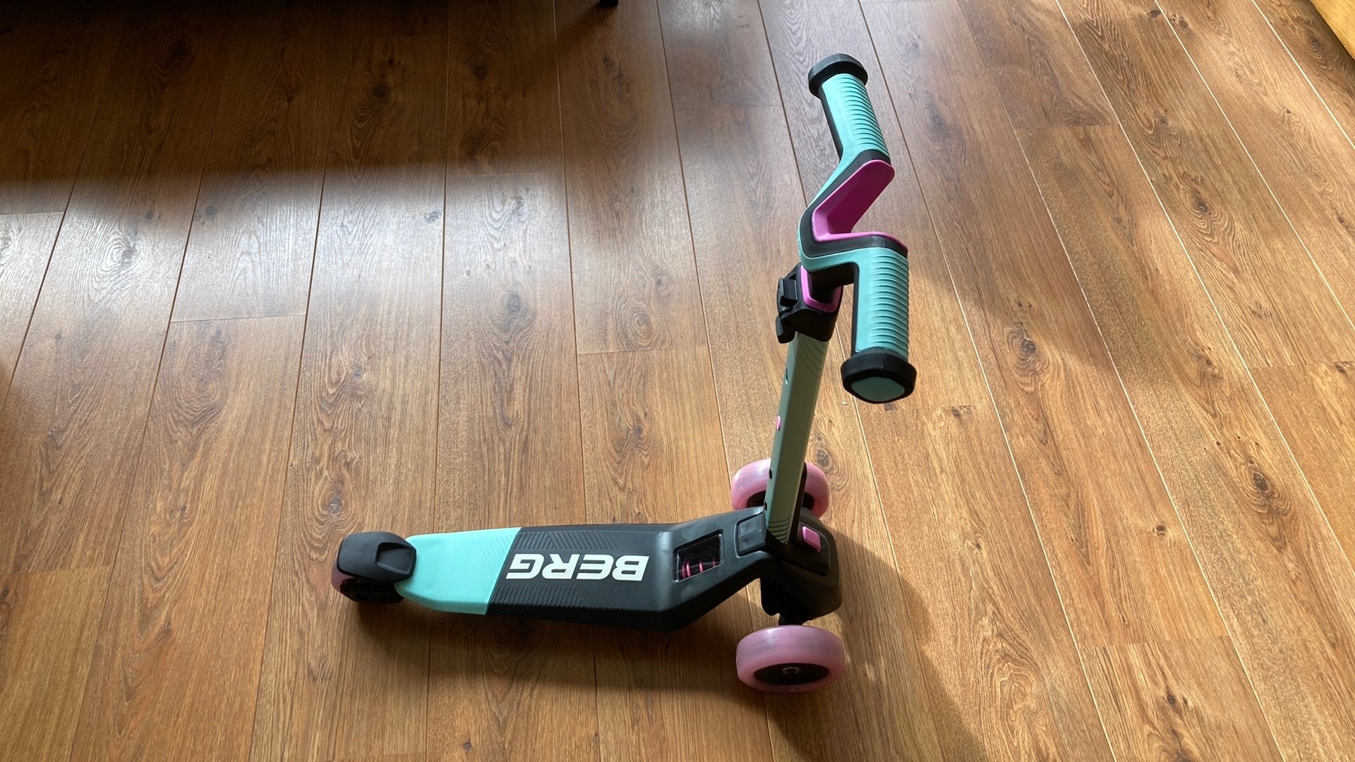Berg kinder driewielstep mint groen, Fietsen en Brommers, Steps, Ophalen, Nieuw, Gewone step