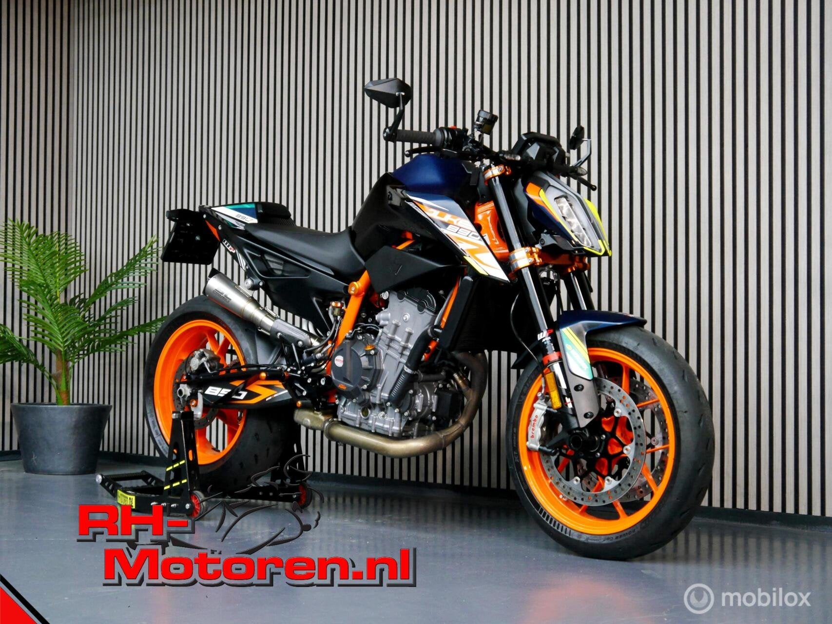 KTM 890 Duke R ABS VOL Opties|Nieuwstaat! ( 890r 790 690, Motoren, LED Verlichting, Meer dan 35 kW, Toermotor, Handgeschakeld