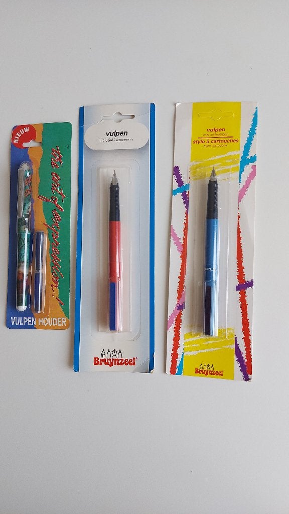 Vulpen Bruynzeel 2x en vulpen met opdruk blue jeans, Verzamelen, Pennenverzamelingen, Ophalen of Verzenden, Nieuw, Vulpen, Overige merken