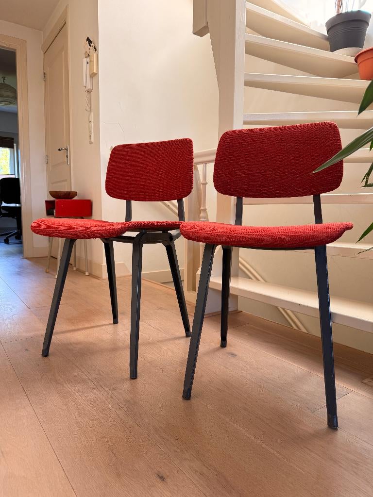 Friso Kramer 'Revolt' Chair Ahrend de Cirkel Red Textile, Ophalen, Twee, Zo goed als nieuw, Stof