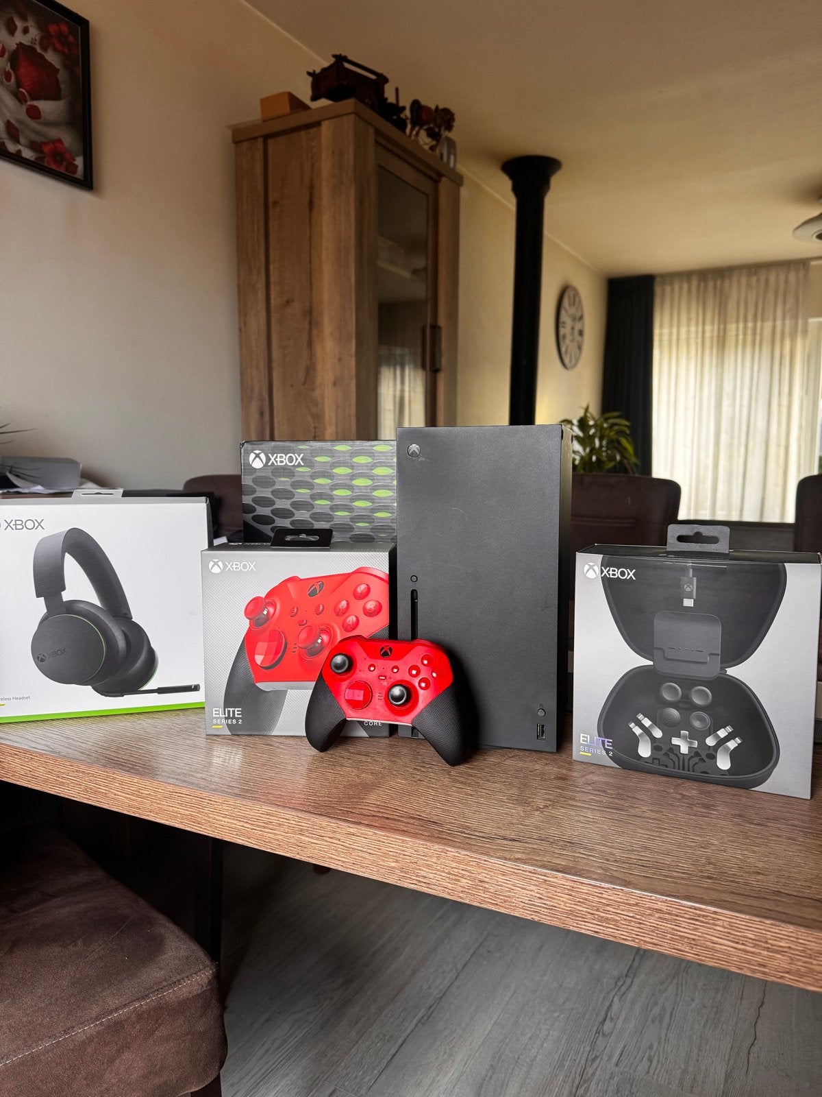 Xbox Series X met Elite Series controller en headset, Spelcomputers en Games, Spelcomputers | Xbox Series X en S, Ophalen, Zo goed als nieuw