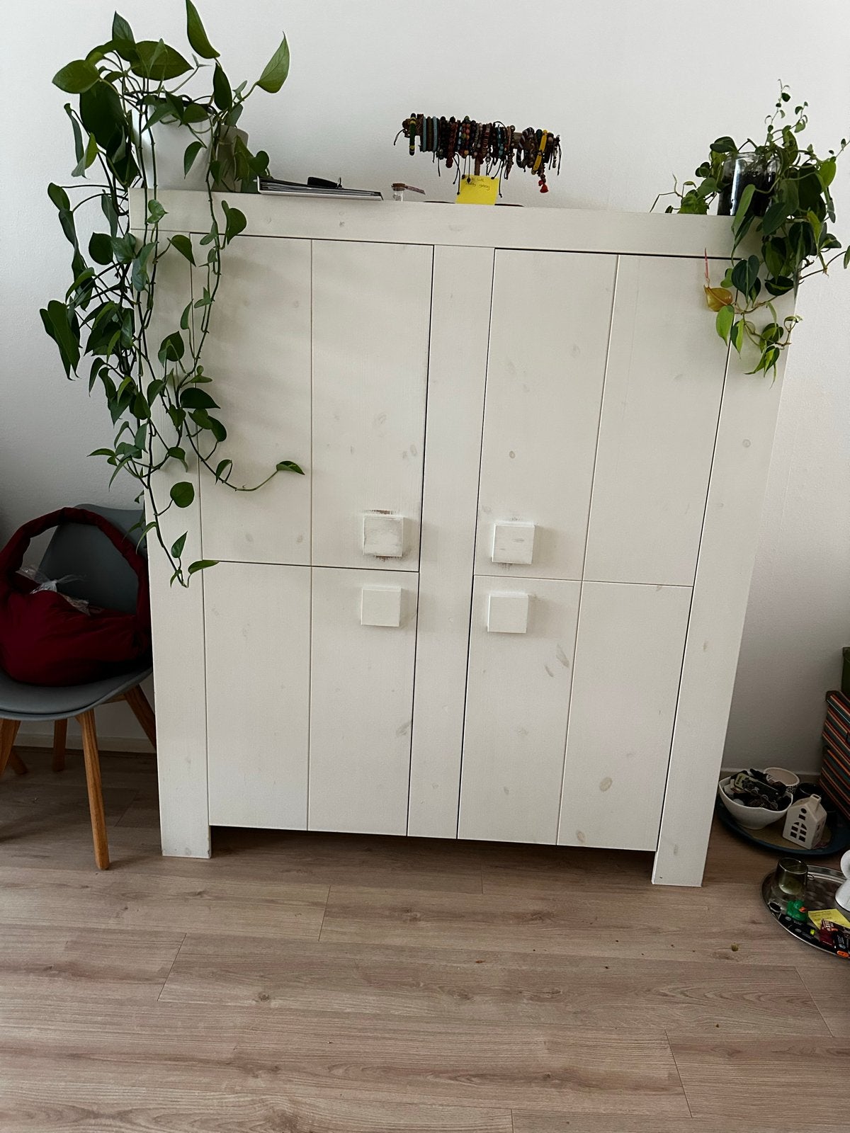 Gratis af te halen: witte kast, Huis en Inrichting, Ophalen, Gebruikt, 100 tot 150 cm, 150 tot 200 cm