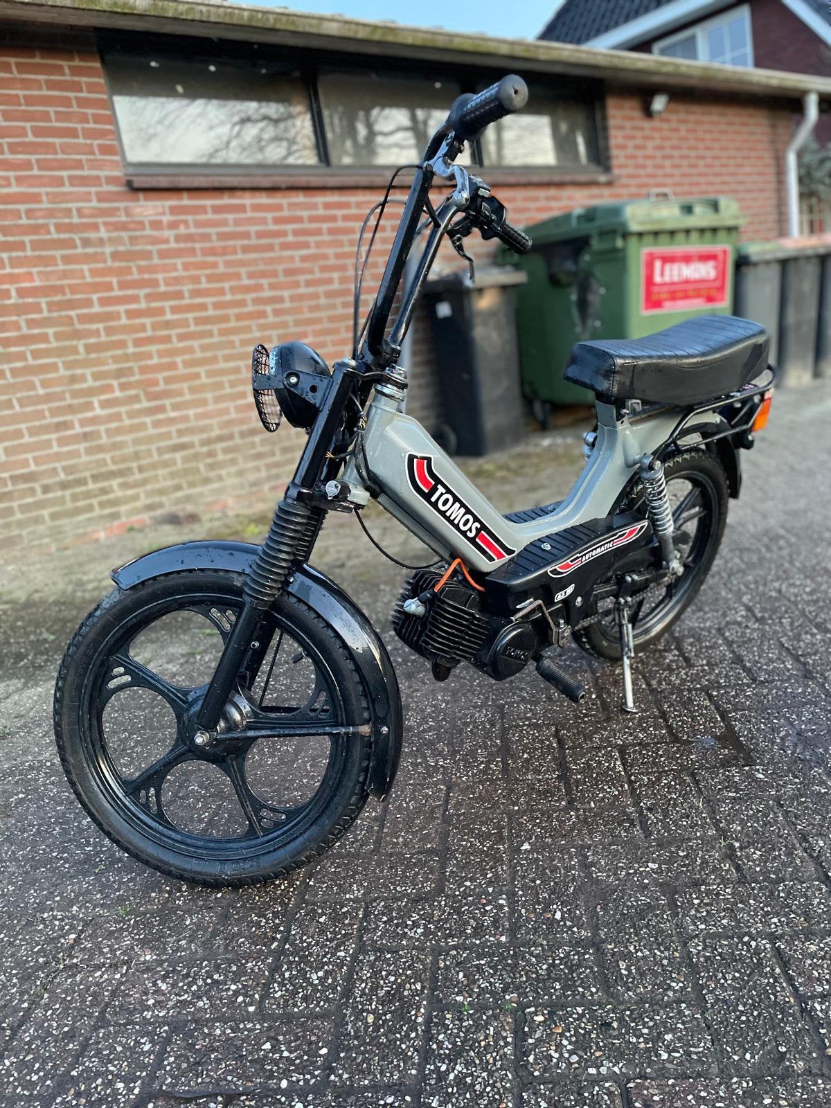Tomos, Ophalen, Gebruikt, Standard