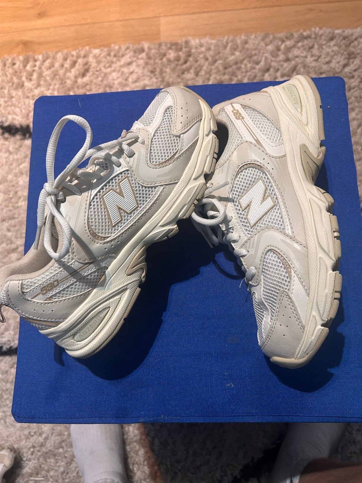 New Balance 530, Kleding | Dames, Beige, Ophalen of Verzenden, Sneakers of Gympen, Zo goed als nieuw