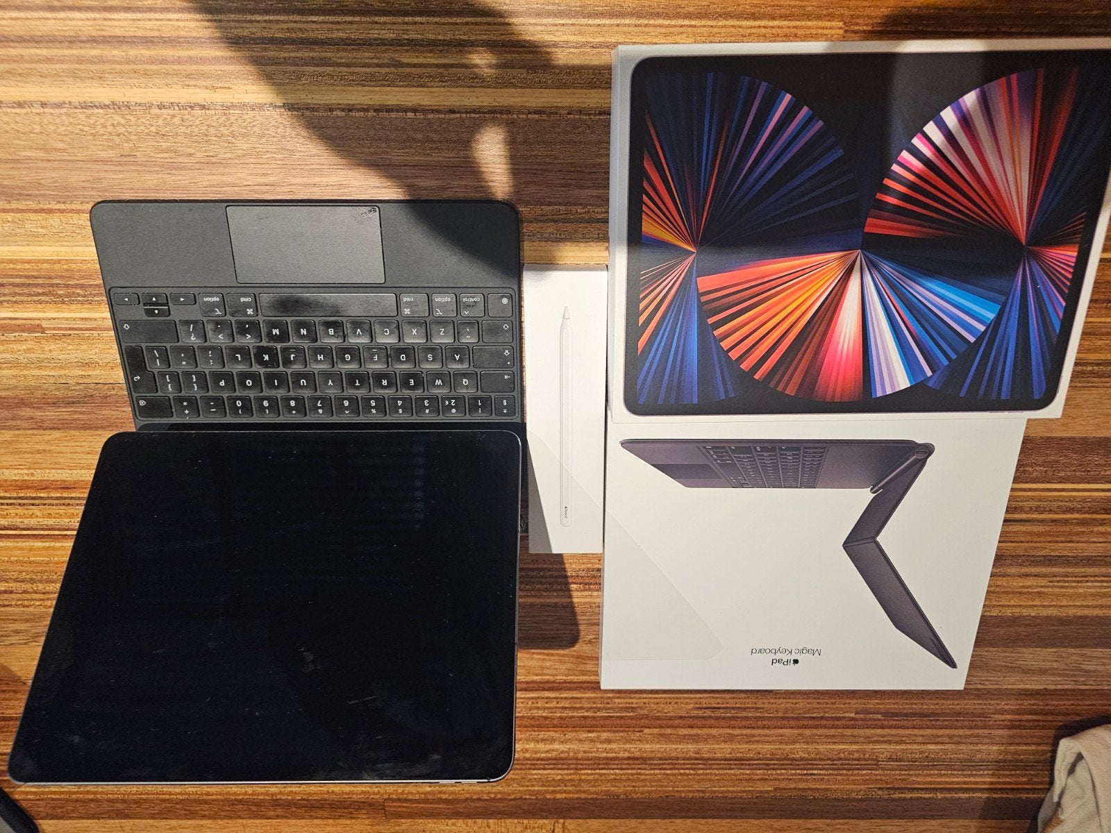 iPad Pro 3e generatie met Magic Keyboard en Apple Pencil, Computers en Software, Ophalen, 12 inch, Zo goed als nieuw, Apple iPad Pro