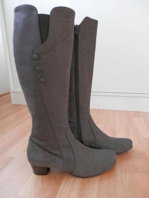 Taupe hoge laarzen, maat 39, suède, merk Volare, nieuw, Kleding | Dames, Hoge laarzen, Overige kleuren, Verzenden, Volare