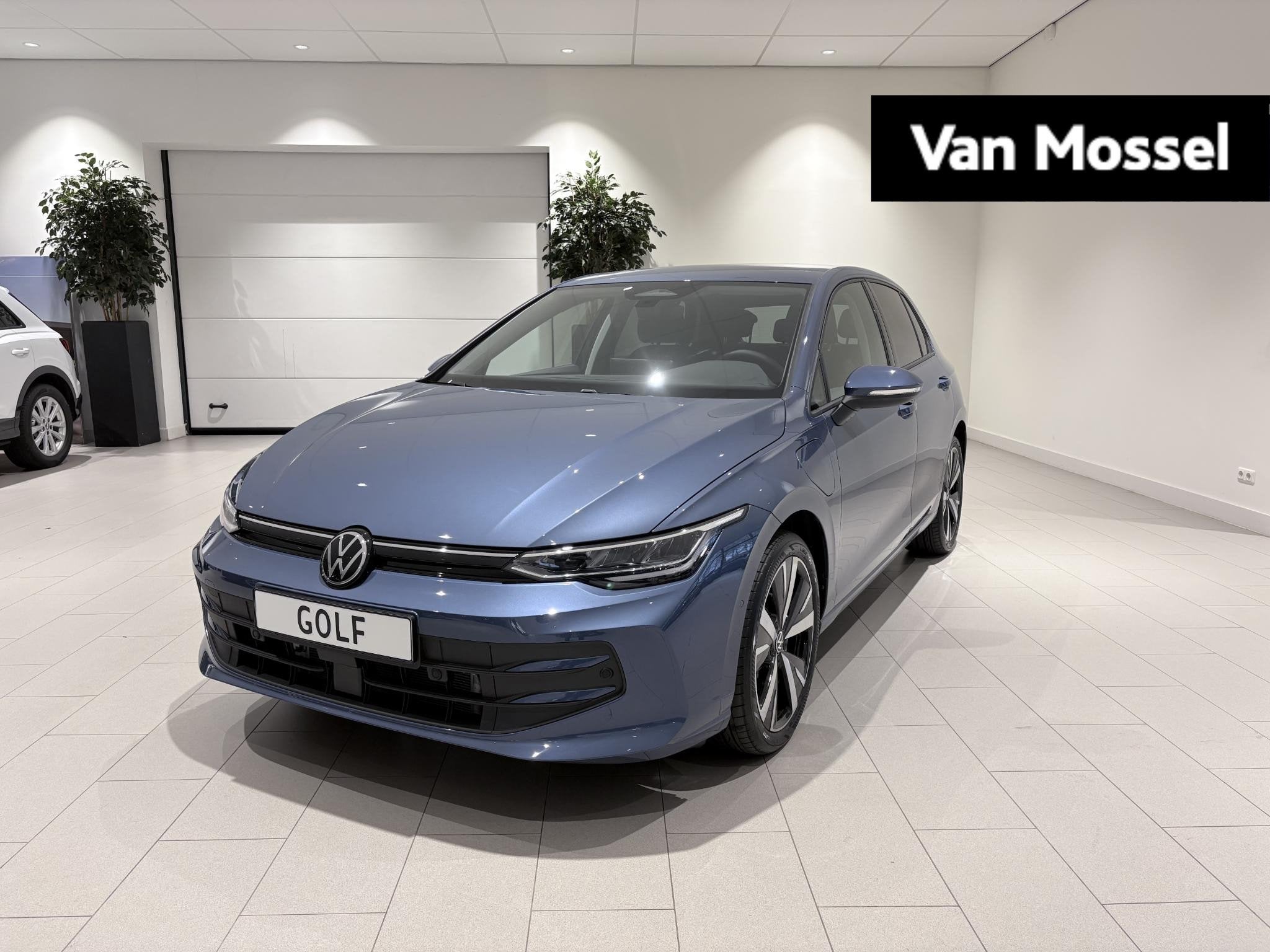 Volkswagen Golf (8) GP Life Edition 1.5 eHybrid 204 PK Plug, Auto's, 12 maanden, Stof, 1498 cc, Euro 6
