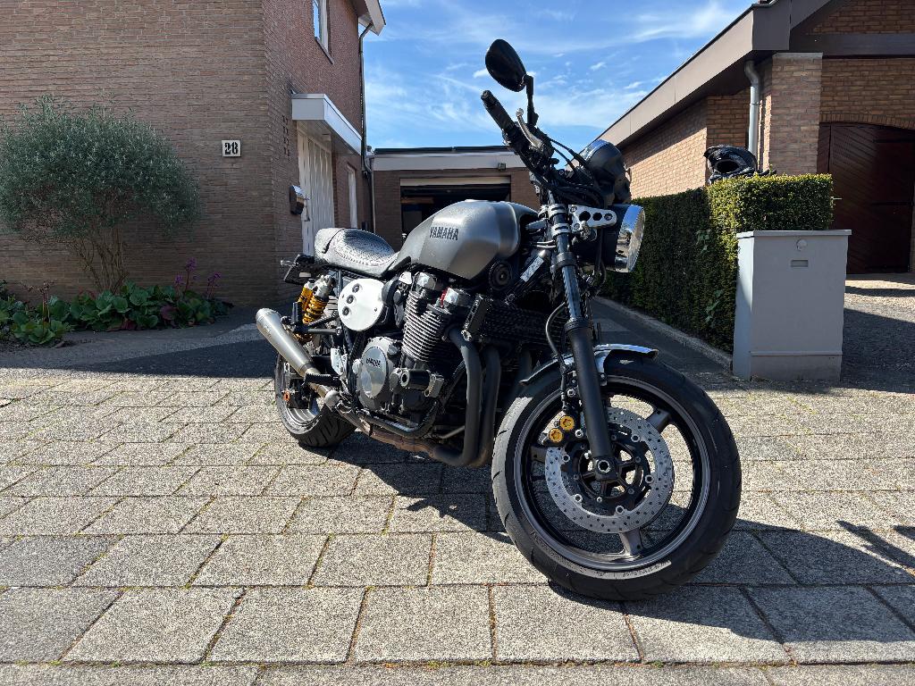 Yamaha XJR 1300 (2015) – Custom / nette staat / 25.800 km, Motoren, Motoren | Yamaha, Sportuitlaat, Occasion, 4 cilinders, Motorrijbewijs A