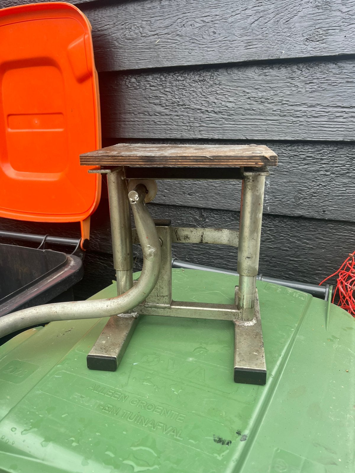 Lift voor brommer of motor, Ophalen, Zo goed als nieuw