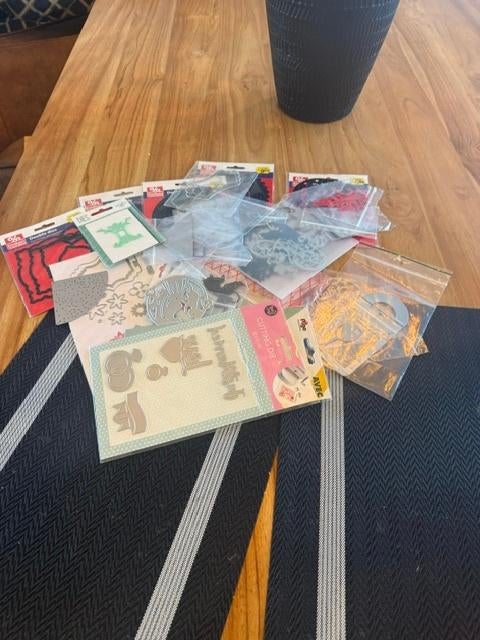 35 snijmallen te koop, Ophalen of Verzenden, Zo goed als nieuw, Overige thema's, Pons of Mal