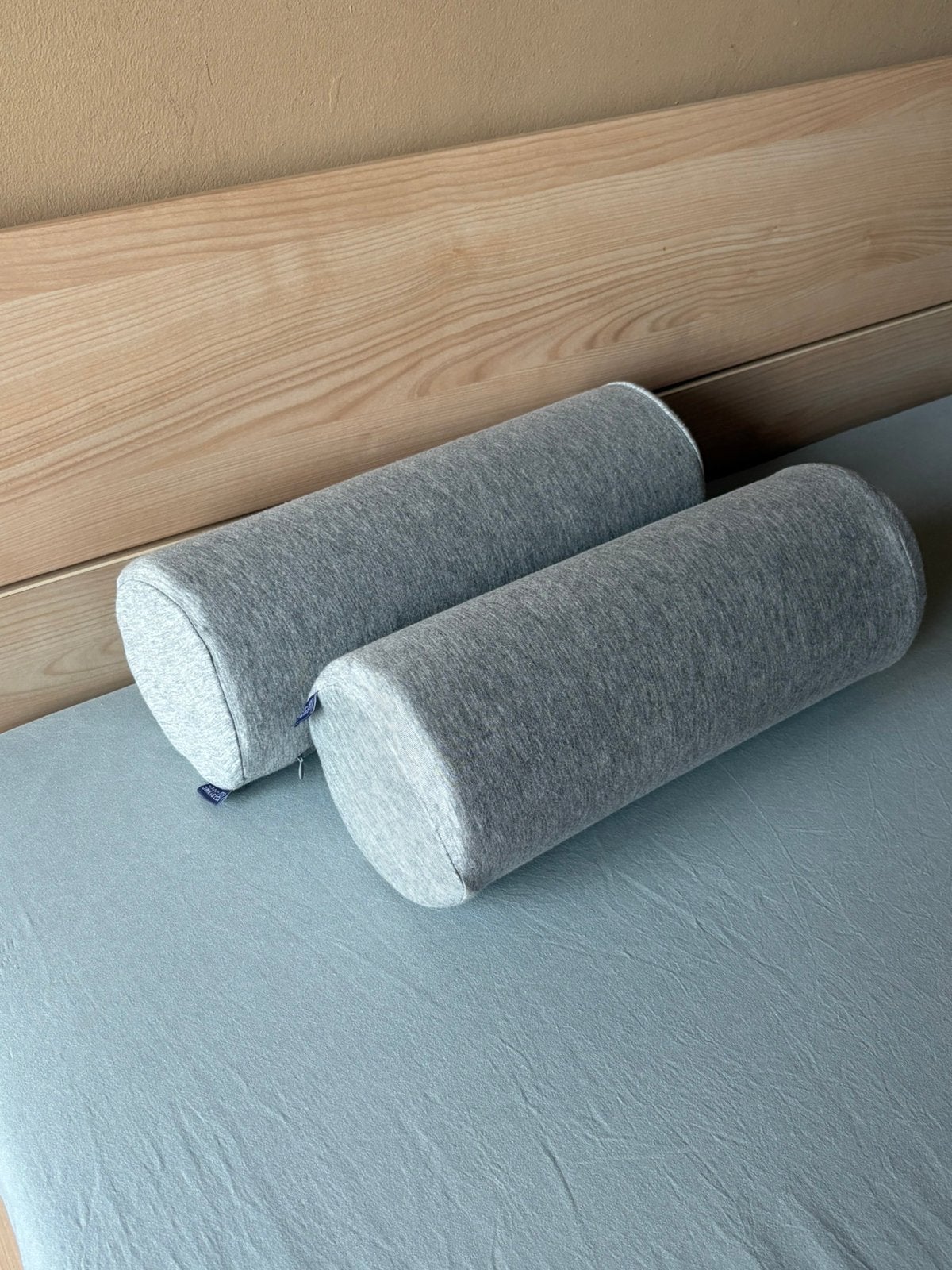 Nekrol 40x15 nieuw met memoryfoam 2 stuks, Ophalen, Nieuw, Rolkussen, Cilindervormig
